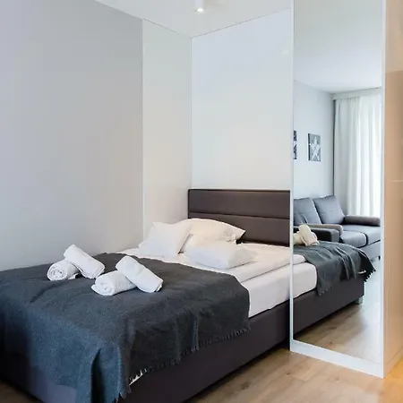 Διαμέρισμα Aparthotel24 *